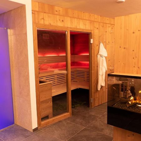 Villa Artic Apartments Campitello di Fassa Exterior photo